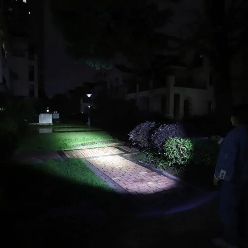 Convoy S2+1800lm 12 mode 5000K LED. 