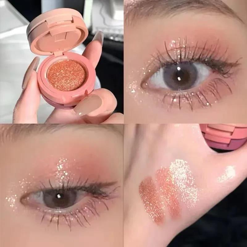 4 In 1 Matte Highlighter Blush Palette Pearly Blush Shiny Eyeshadow Four-layer Multifunctional Brighten Face Eye Makeup Palette. 