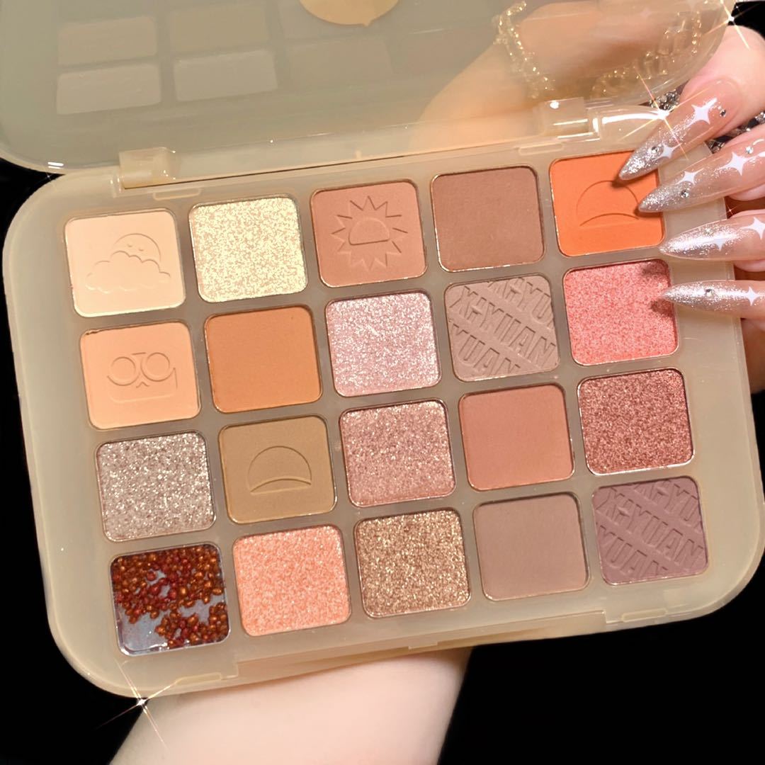 The new Xiaohongshu recommends chestnut 20 color eyeshadow palette, glitter matte, pearlescent milk tea, earth color, daily affordable students. 