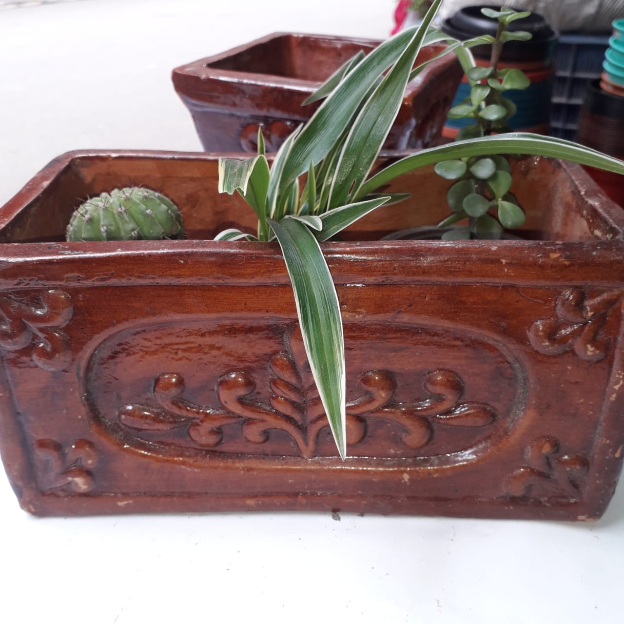 নকশী ডিজাইনে পোড়া মাটির ফুলের টব. 