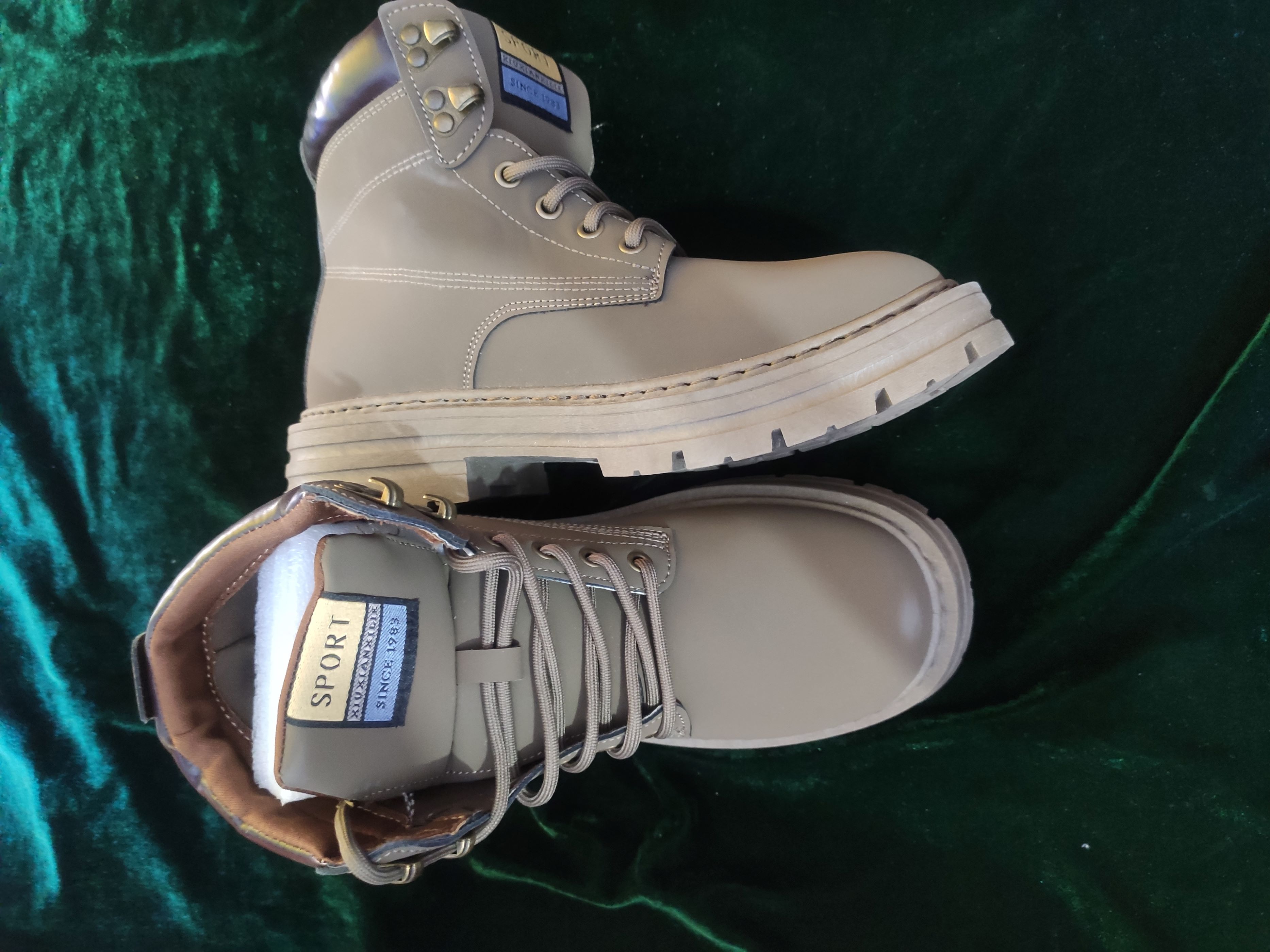 china high quality boot in reasonable price. 