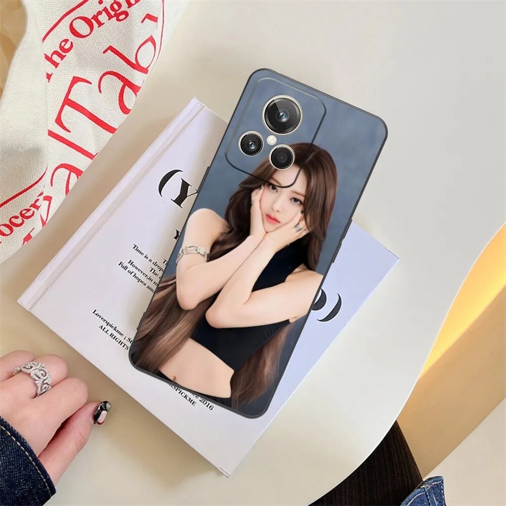 KPOP ITZY Yuna Mobile Cell Phone Case for Realme GT 2 9i 8i 7i Pro X50 X2 C35 C21 C20 C11 C3 Black Soft Phone Cover Funda. 