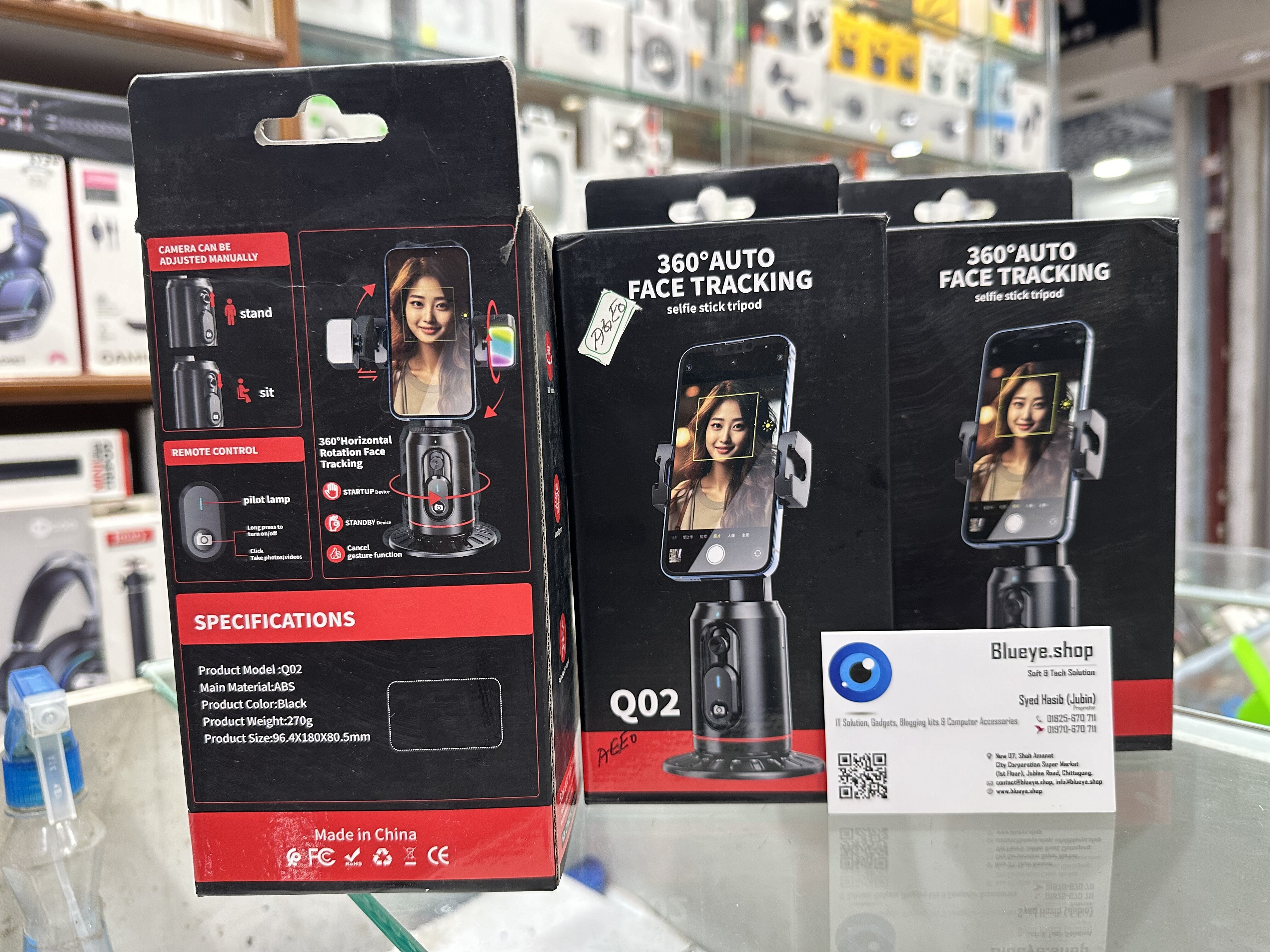 Retrack Q02 AI Tracker 360° Auto Face Tracking Smart Selfie Gimbal Stabilizer Fill Light Tripod With Type-C.. 