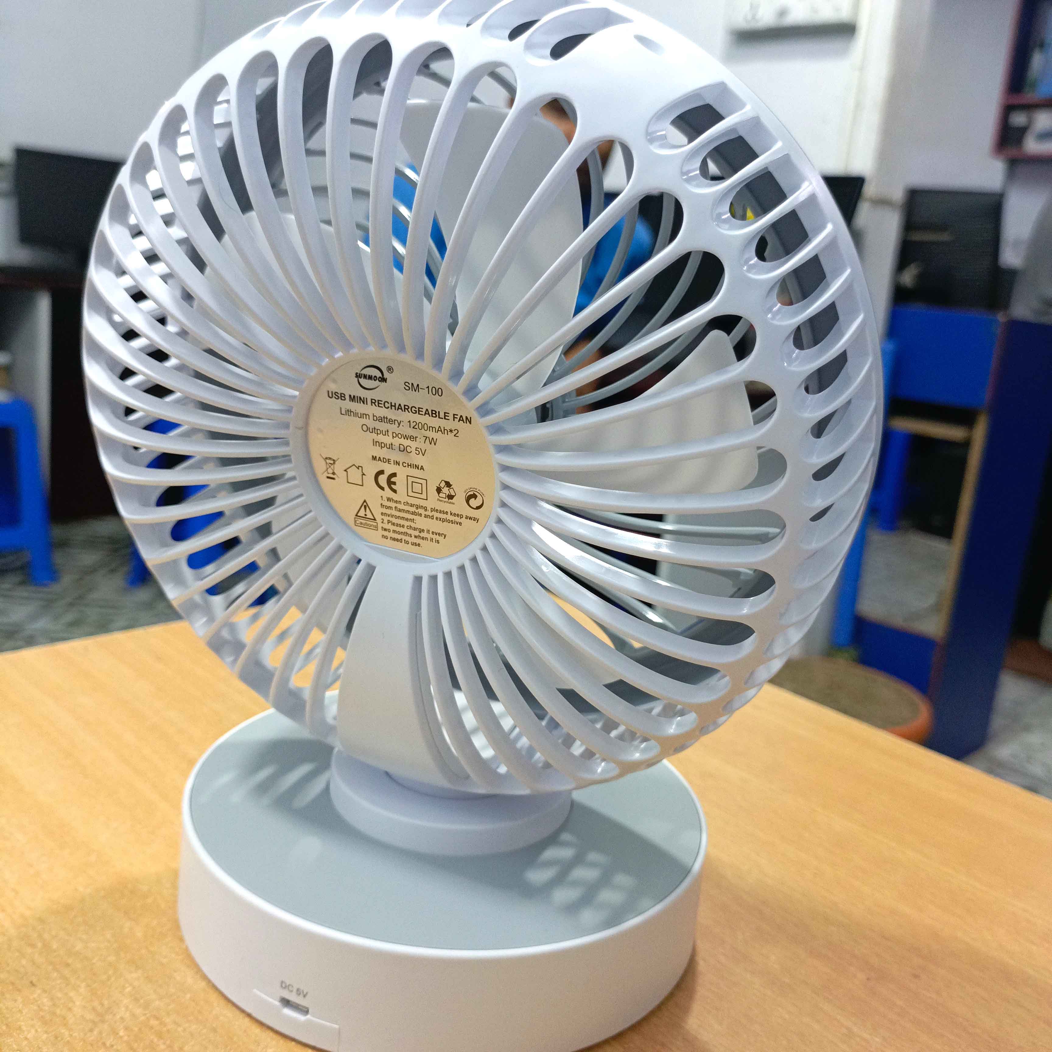 SUNMOON SM-9000 Rechargeable Mini Fan - 3.5 Hours Nonstop Mini Table Fan - Rechargeable Multiple Modes Portable Desk Fan - Strong Wind Left to Right Oscillating Angle. 