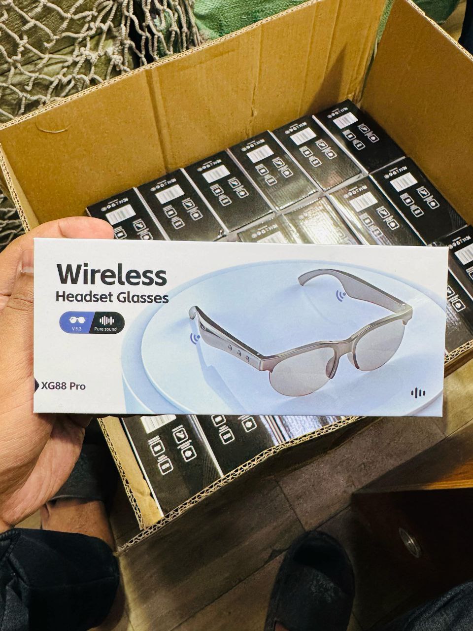 Unisex Smart Sunglasses with Hi-Res Audio, HD UV Protection, Wireless Calls & Music, Long Battery Life, Rechargeable, Touchpad Control By Latfu. 