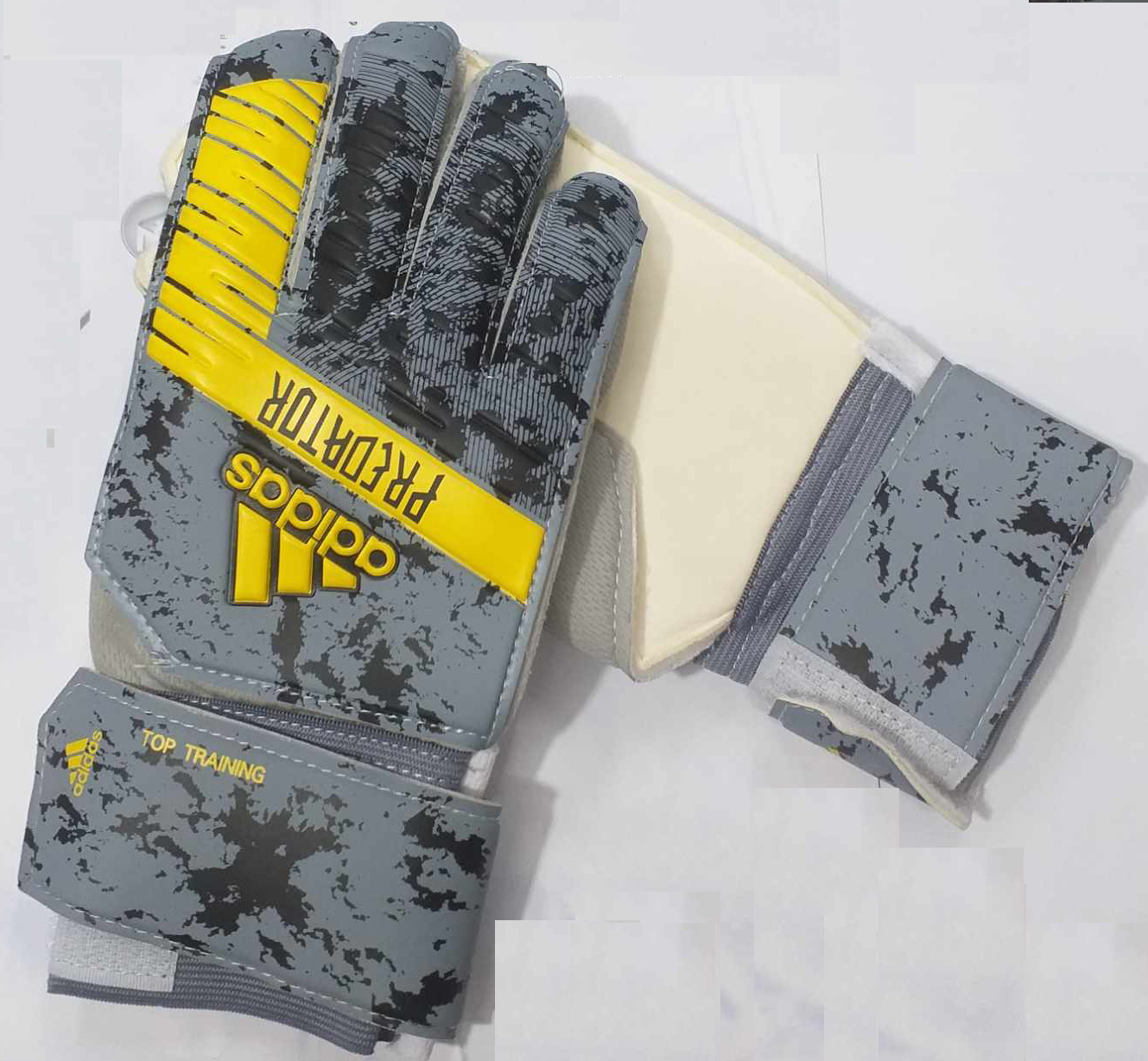 Football Gloves - Enhance Your Control And Durability On The Field In Any Weather Condition With These Football Gloves Featuring Advanced Grip Technology.. 