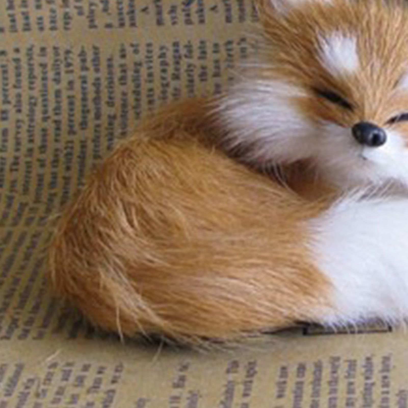 Plush Fox Model Easy Care Plastic Fleece Soft Simulation Brown Fox Toy. 