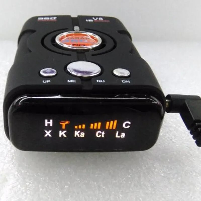 Car Radar V 8 Laser Speed Alarm Camera Detector 16 For Band 360 Degree Voice Detection Car-Detector V8. 