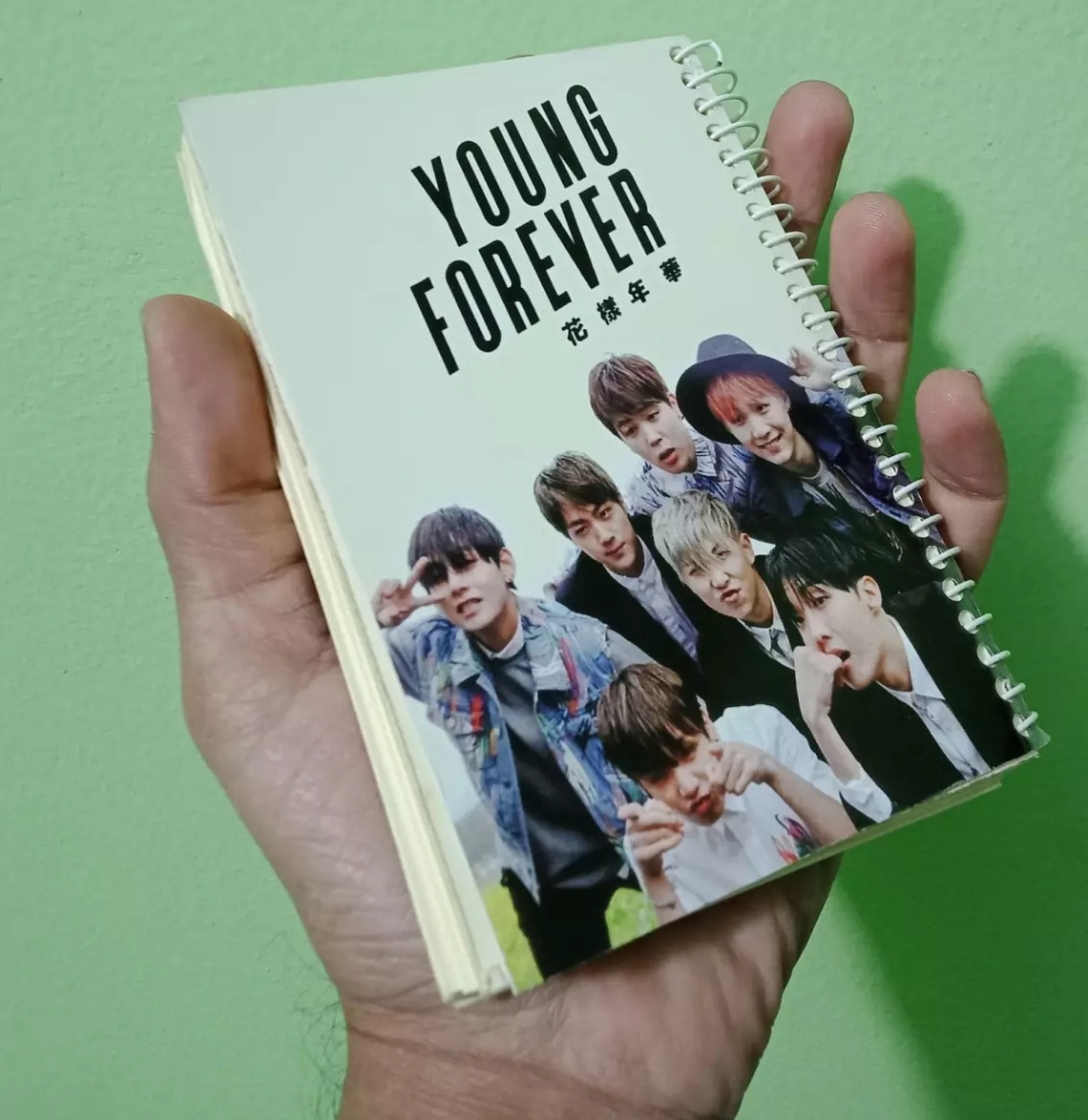 Bts নোট বুক/bts খাতা/bts ডায়েরি-হাতের বই - bts. 