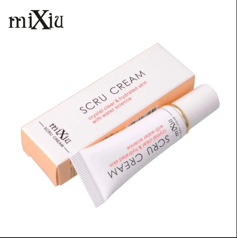 Scru Cream Lips Scrub for Removing Dark spot. 