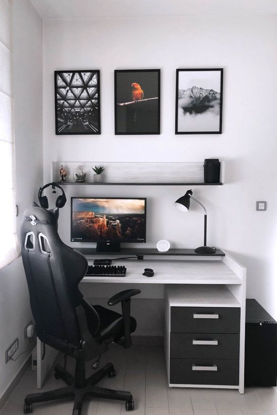 Lavish Gaming Table