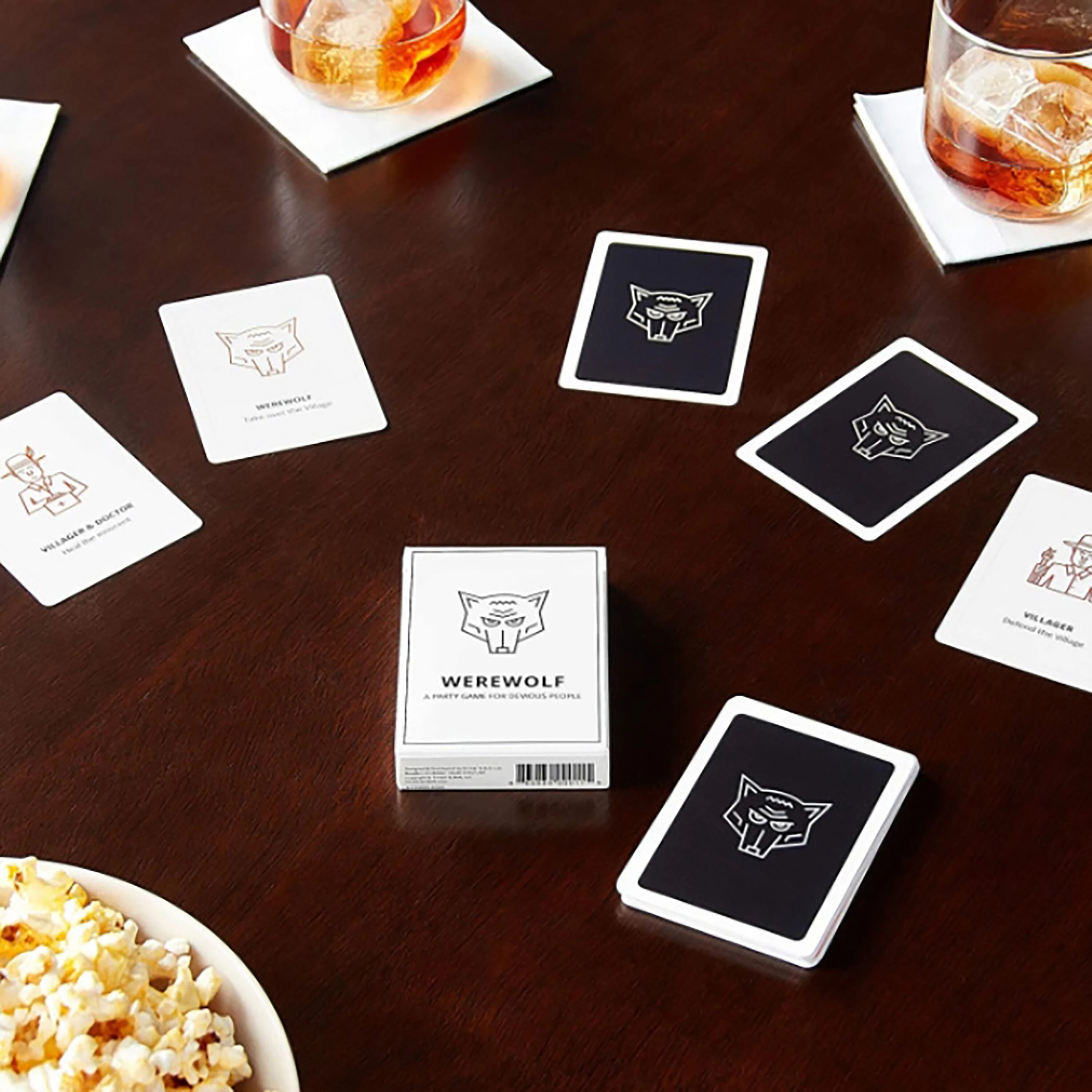 A Complete Set Of Tabletop Game Cards, Including Werewolf Overnight, Suitable For Family Travel, Gatherings, And Fun. 