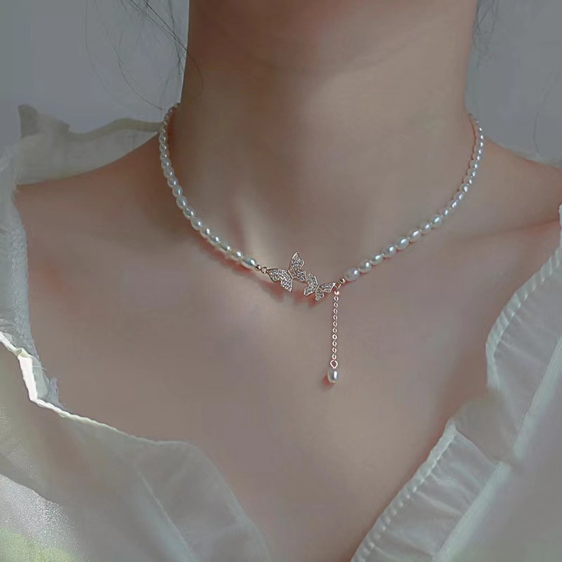 Butterfly Pearl Necklace Fashion Ladies Temperament Collarbone Chain Light Luxury Neck Chain Women's Necklace