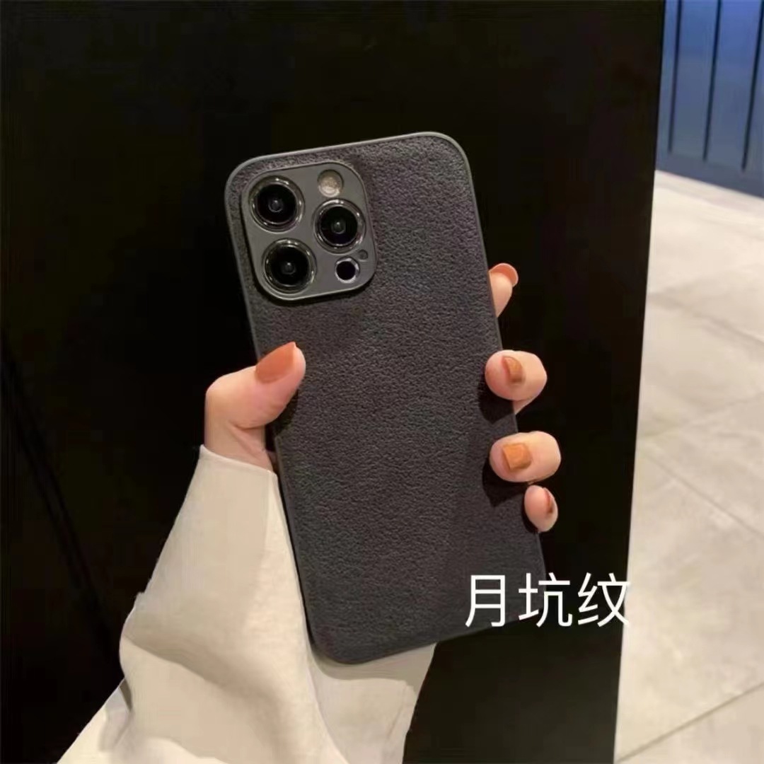 Retro Color Moon Pit Skin Feeling Mobile Phone Shell Suitable for Apple 15promax Leather Pattern Drop-Resistant. 