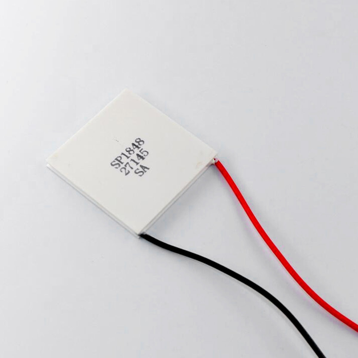 Durable 40x40mm  Useful Simple Module Thermoelectric Generator Semiconductor  Temperature Power. 