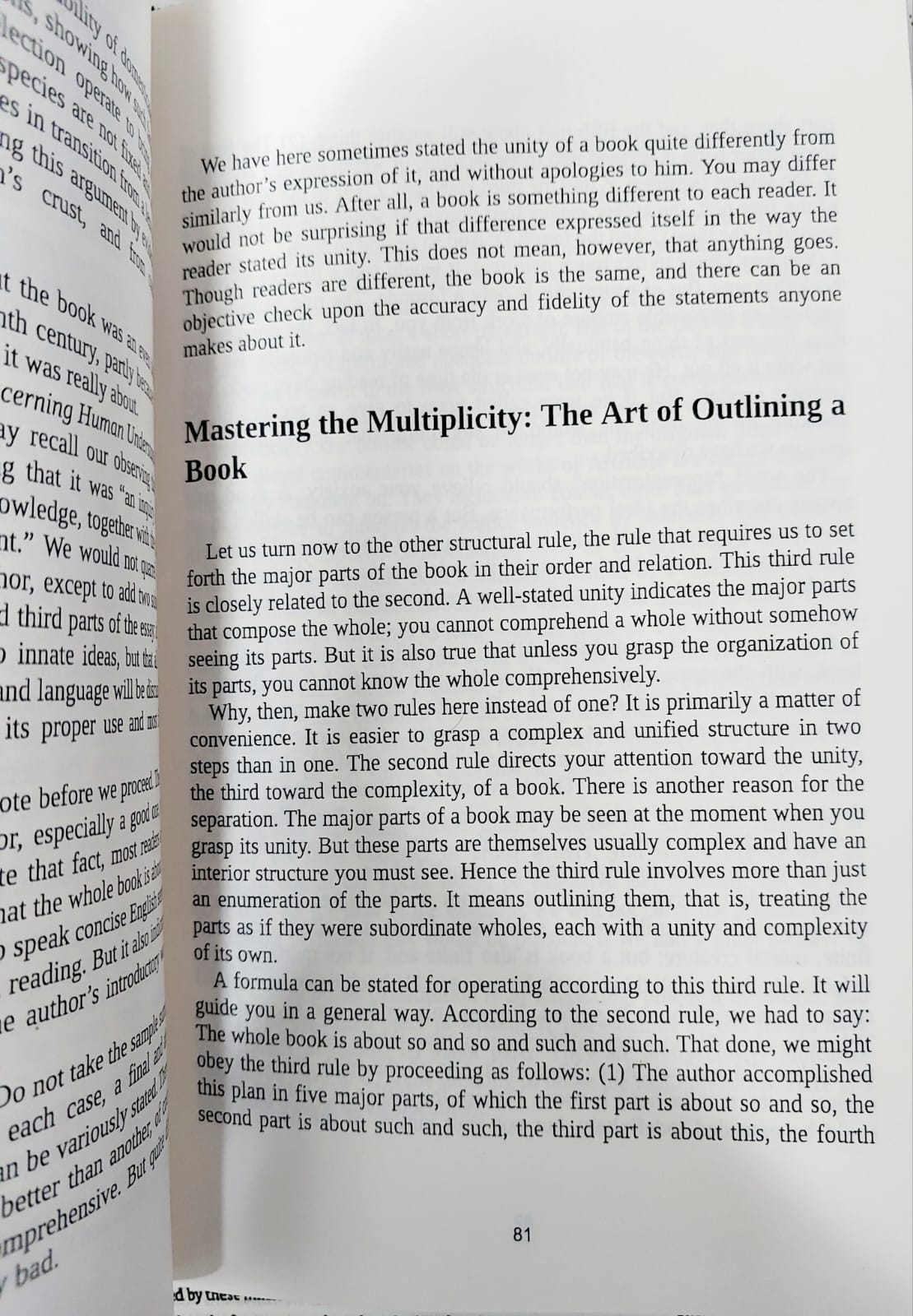 How to Read a Book: The Classic Guide to Intelligent Reading - Premium - Paperback. 