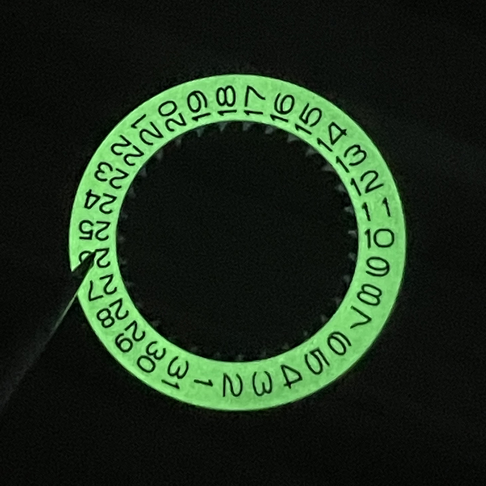 Top C3 Green Luminous Datewheel Fit to NH35 Movement Ice-Blueappropriate Lumi Disc Parts Mod Replace Parts Suit to NH35A NH36 Movement. 