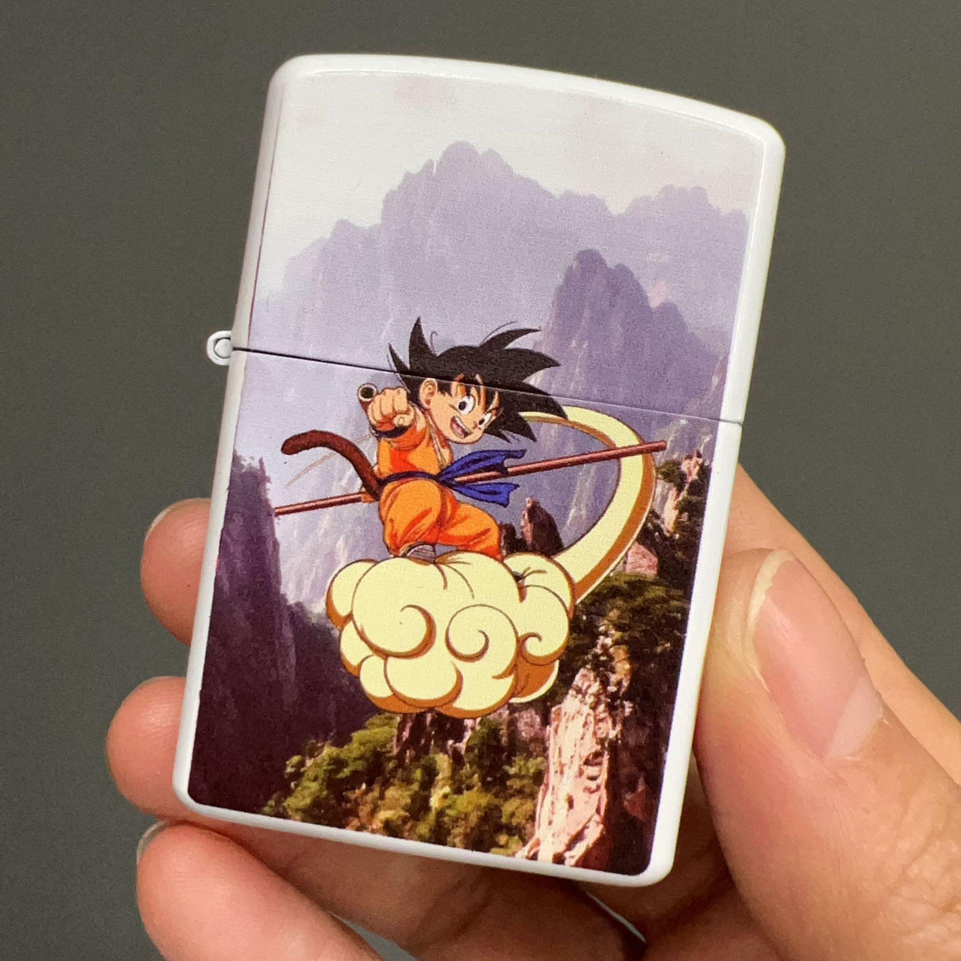 Good-looking Kerosene Lighter Metal Flip Grinding Wheel Retro Anime Creative Personality Wind Proof Net Popular ins.