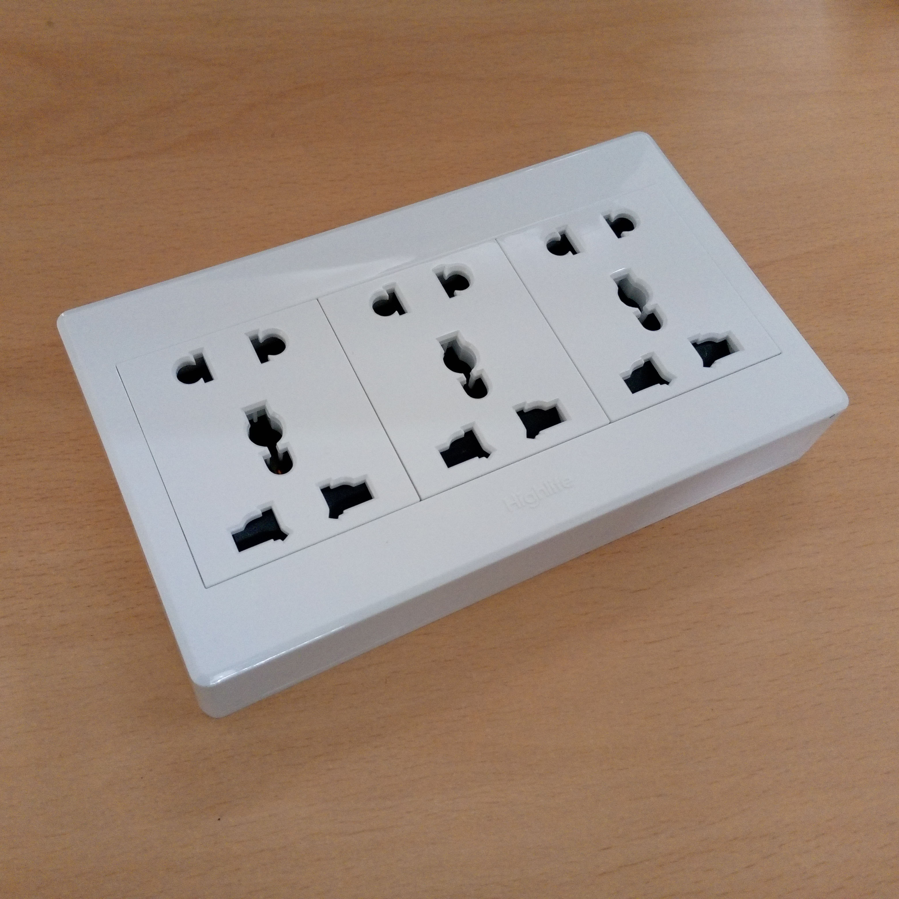Electric Multi Socket 3 Pin Socket, 2 Pin Socket, MK Socket. 