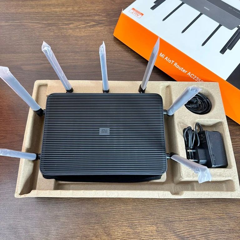 Xiaomi Mi R2350 AIoT AC2350 Dual Band Gigabit 7 Antennas Router (Global Version). 