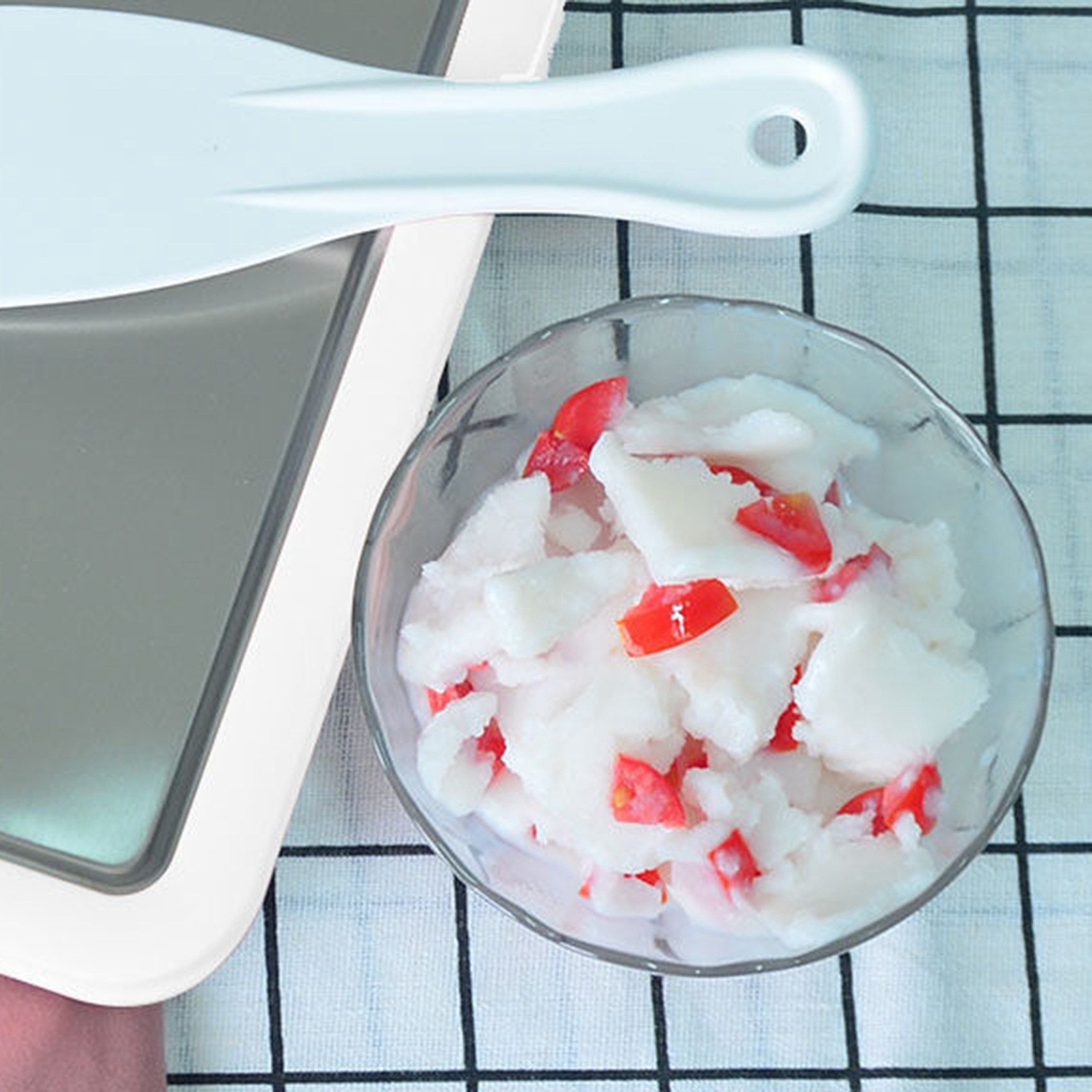 Ice Cream Machine, Ice Cream Roll Plate, with 2 Plastic Spatulas, Very Suitable for Handmade Ice Cream, freeze Yogurt. 