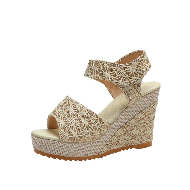 2022 summer new Korean version of fish mouth flat female thick-bottomed wedge heel high heel student net red flatform sandals ins tide