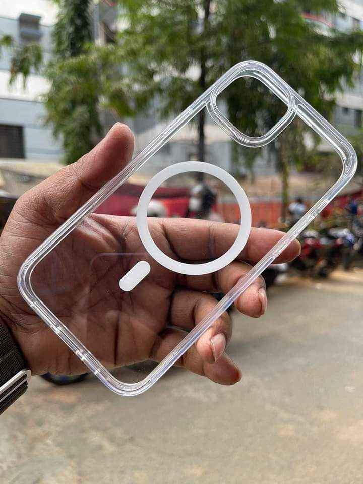 SPIGEN Case for iPhone 13 Series [Ultra Hybrid Mag Fit] Keep its Own Clarity with Durable Protection, for MagSafe / iPhone 13Pro Max Case / iPhone 13, 13 Pro Casing. 
