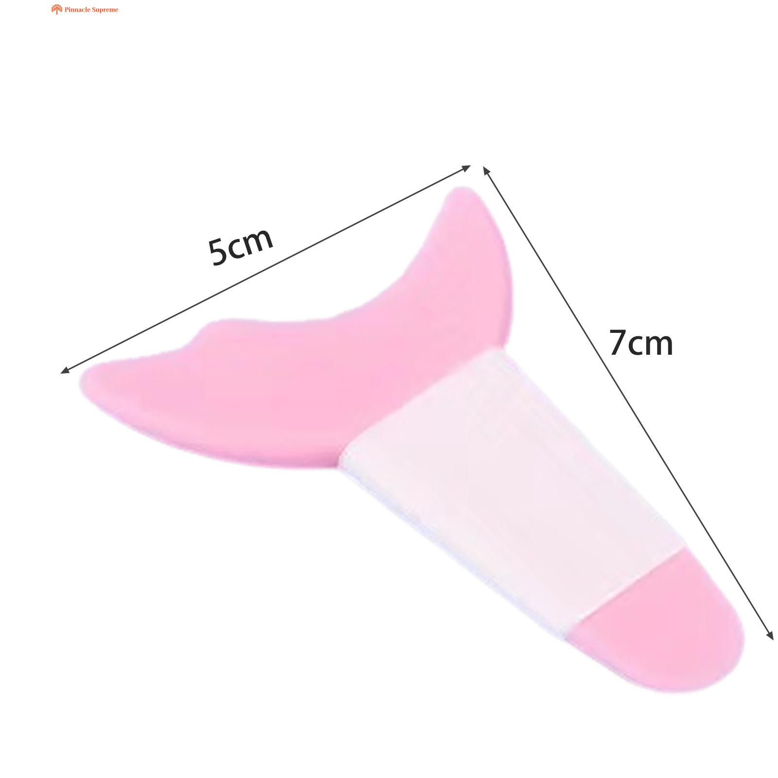 Eyeliner Auxiliary Tool Easy Eyeliner Tool for Perfect Eye Makeup Silicone Eyeliner Applicator for Beginners Comfortable Precise Eyeshadow Application Easy-to-use Eyeliner Helper. 