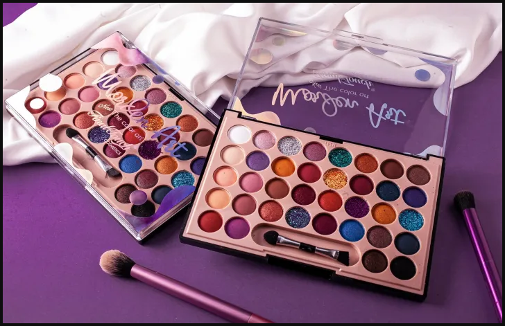 36 Color Eye shadow box with Brush Free