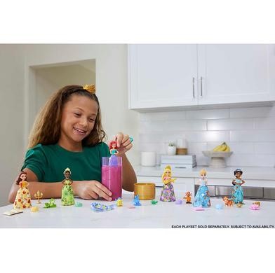 Disney Princess HMB69 Color Reveal Dolls With 6 Surprises. 
