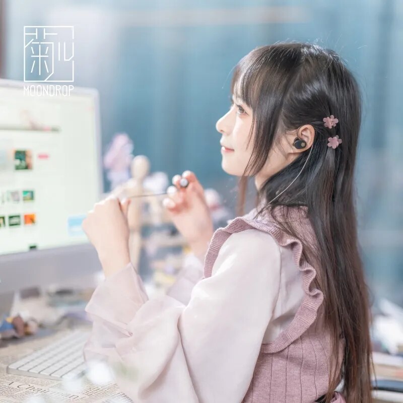 Moondrop JIU DSP Earphone 10mm High-Performance Dynamic IEMs MEMS Microphone USB-C Port in-Ear Earphone. 
