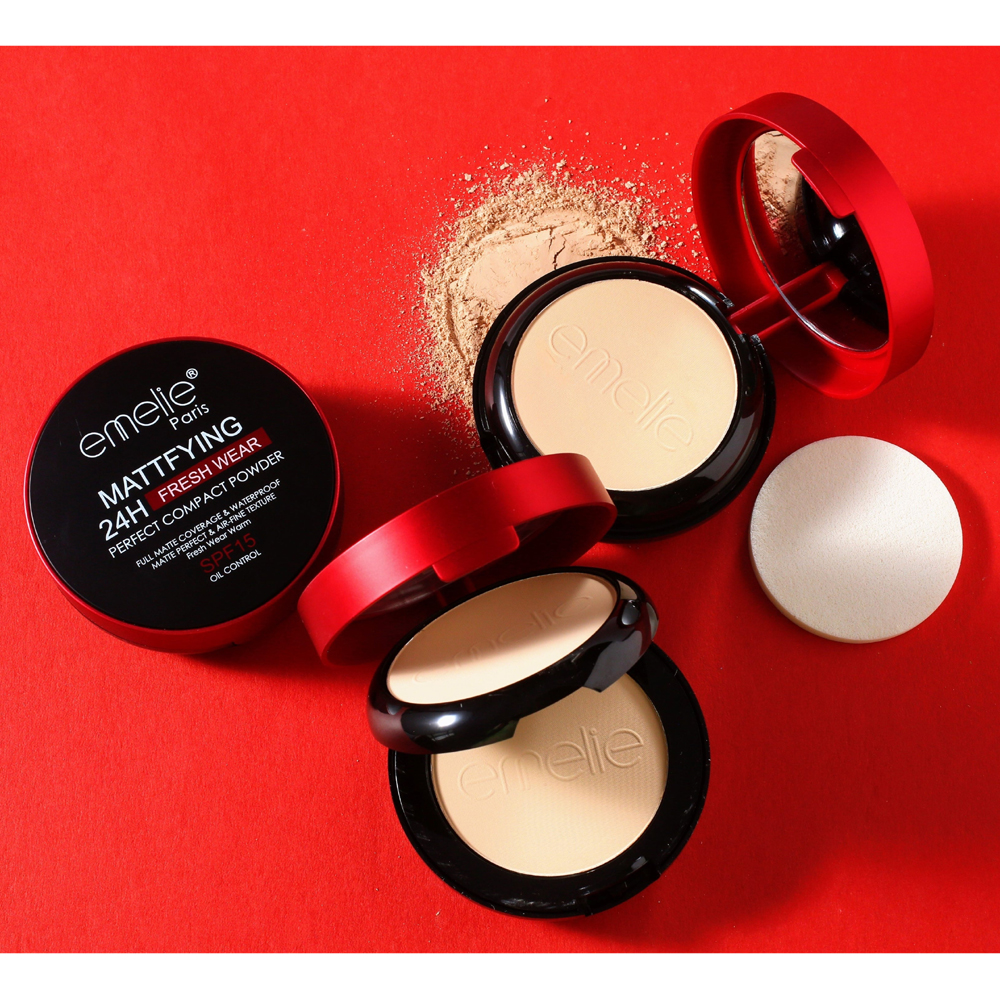 Emelie Paris MATTFYING Perfect Compact Powder