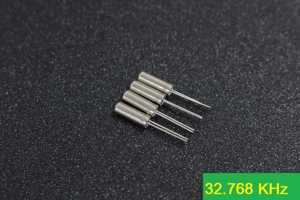 5Pcs- 32.768KHz RTC CRYSTAL Oscillators 32.768KHZ Cylindrical Real Time Clock Passive Quartz Crystal Glass Resonator Oscillators Frequency Generator 2 Pin Leads Terminals. 