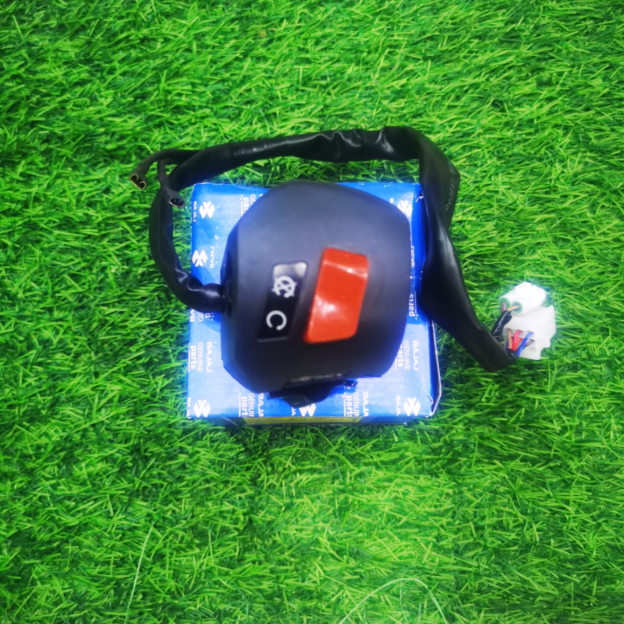 Switch Chapa R/H Bajaj-Pulsar UG4.5/UG 6. 