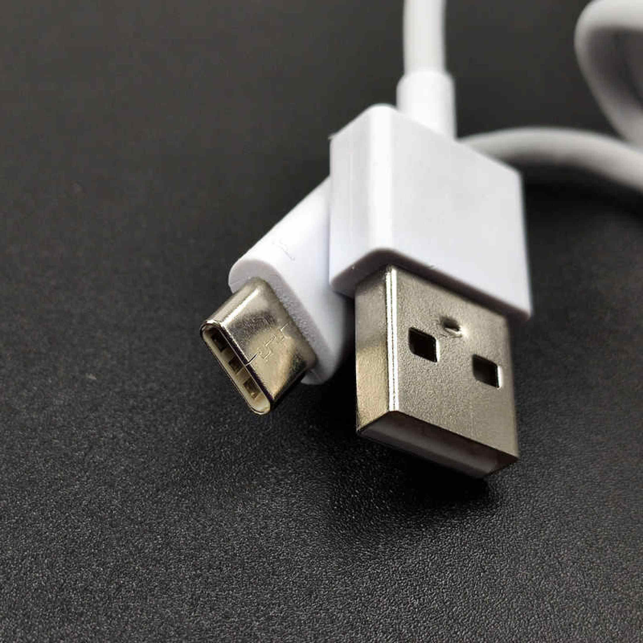 Xiaomi Turbo Charger 27W QC 4.0 Fast Charge Adapter USB Type-C Cable for mi 9 se 9t cc9 redmi note 7 8 K20 Pro mix 4- White. 