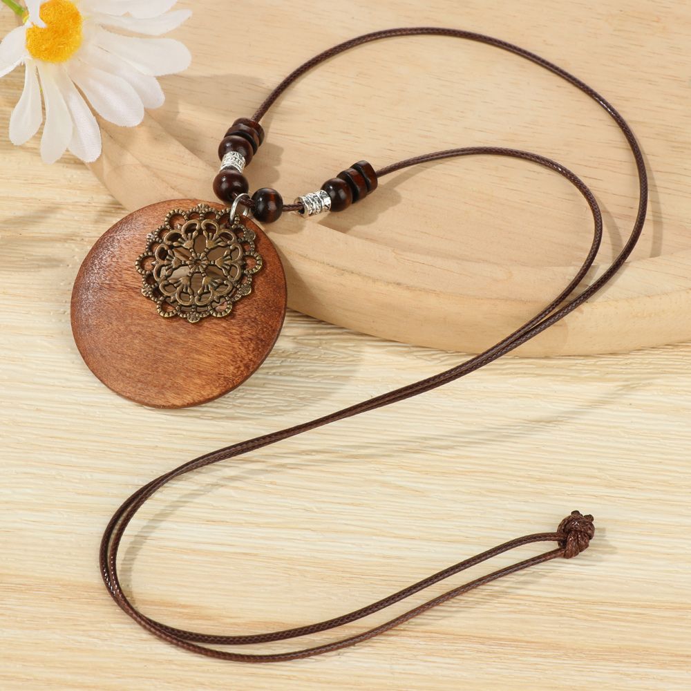 Hot Retro Ethnic Sweater Chain Round Wooden Long Sweater Necklace Vintage Clock Pendant Jewelry Neck Accessories Gifts Collar. 