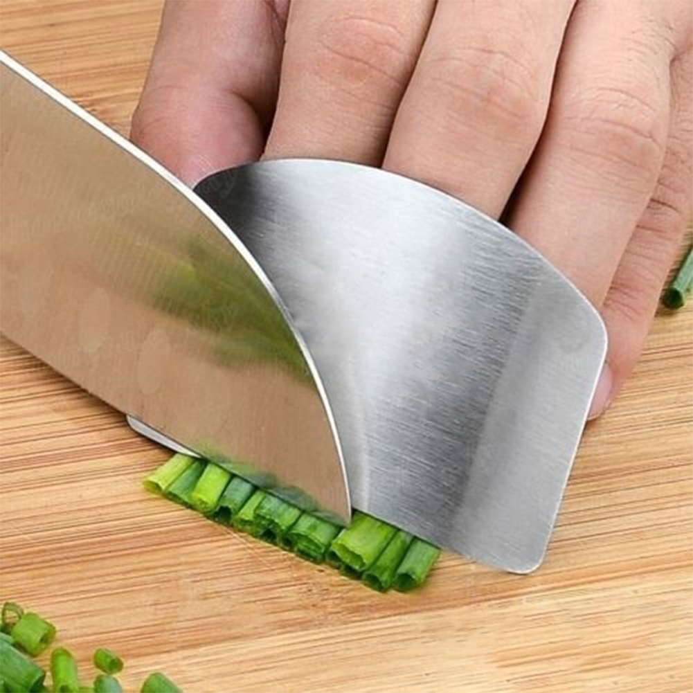 2Pcs Stainless Steel Cutting Food Vegetable Finger Protector Guard Kitchen Tool. 