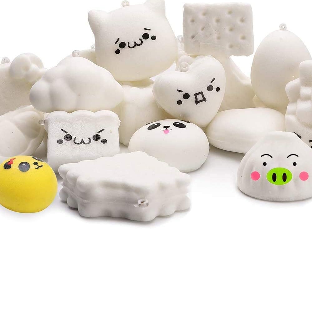 【VisioN Shop】10Pcs DIY Mini Squeeze Toys Food Squishies Bread Toys Keychains With Colorful Cream Scented Kawaii Simulation. 