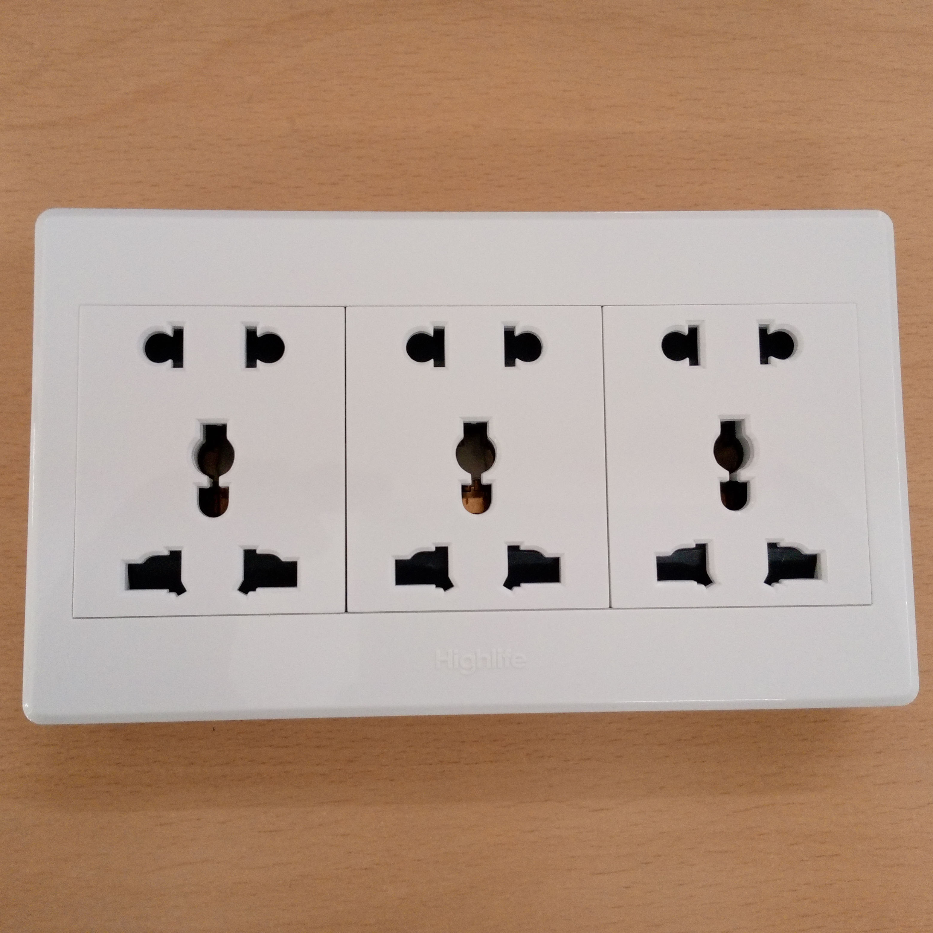 Electric Multi Socket 3 Pin Socket, 2 Pin Socket, MK Socket. 