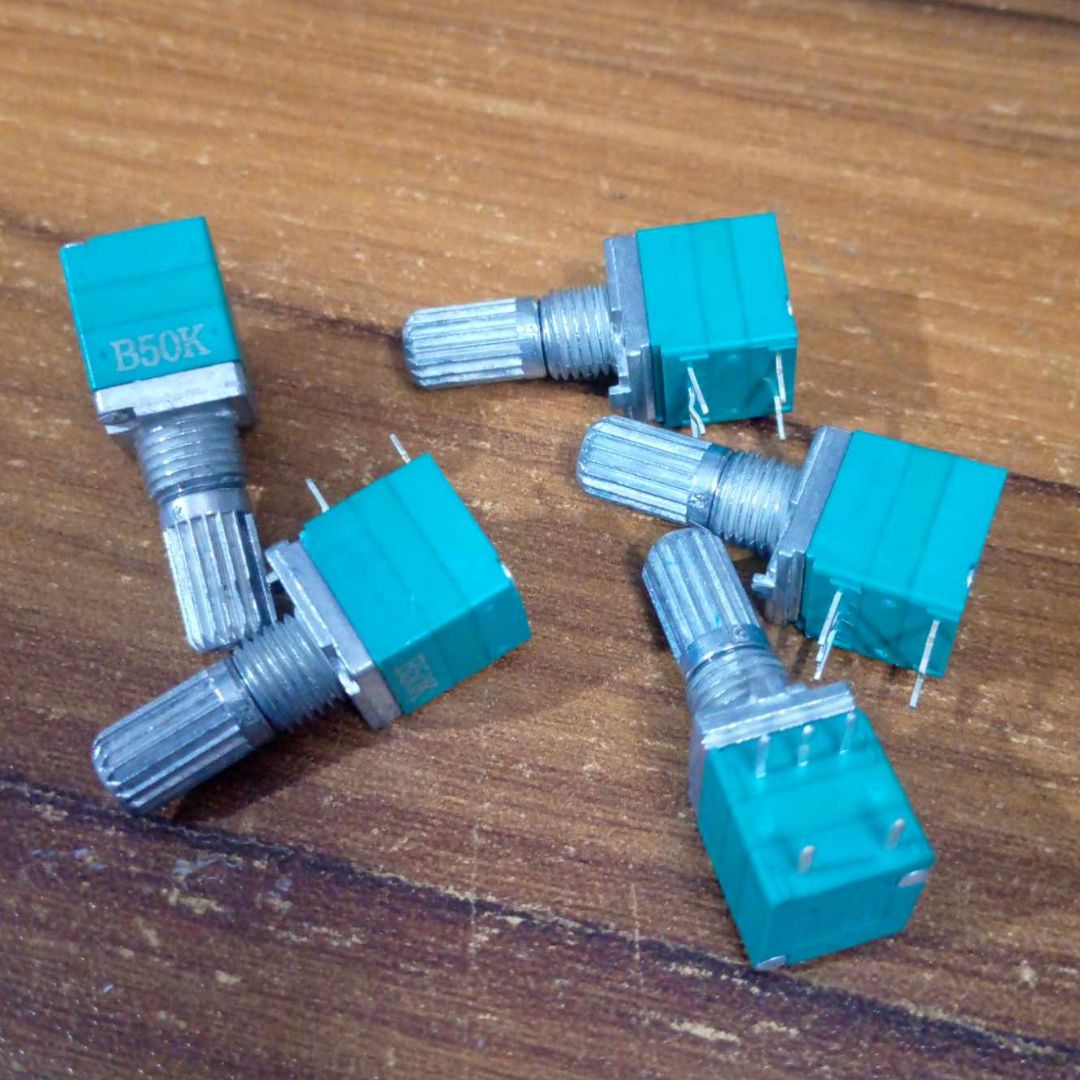 RV09 9mm B503 Square Stereo 50K Linear Potentiometer With Spline Shaft Vertical 5 Pin Rotary Stereo Volume Control. 