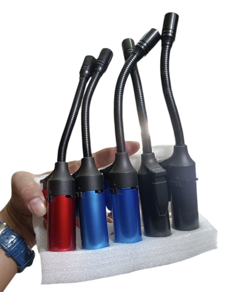 Flexible Tube Lighter with Flame Locking Function, Butane Lighter with Large Fuel Tank, Windproof Camping Lighter Kitchen Lighter. 