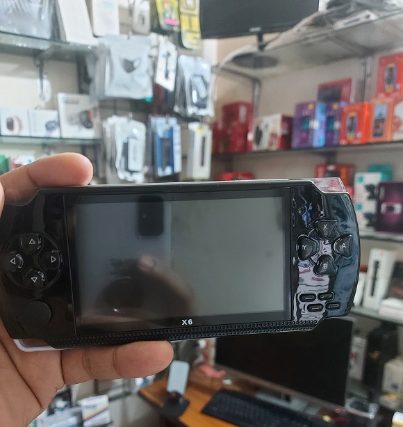 X6 PSP Game Player Console 4.3''screen 8GB Built-In 3000 Game. 