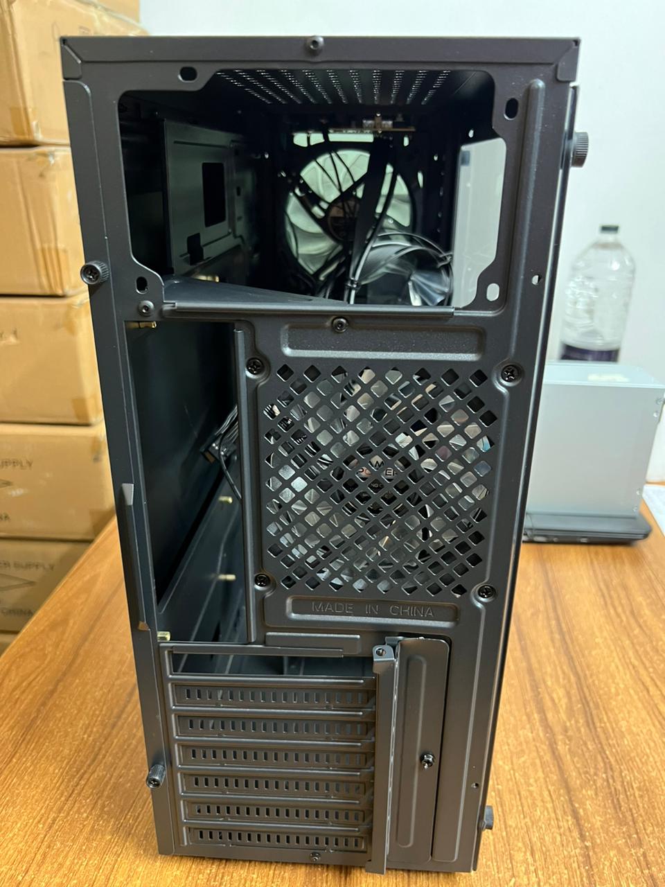 GAME POWER  RGB GAMING CASE 4 RGB FAN. 