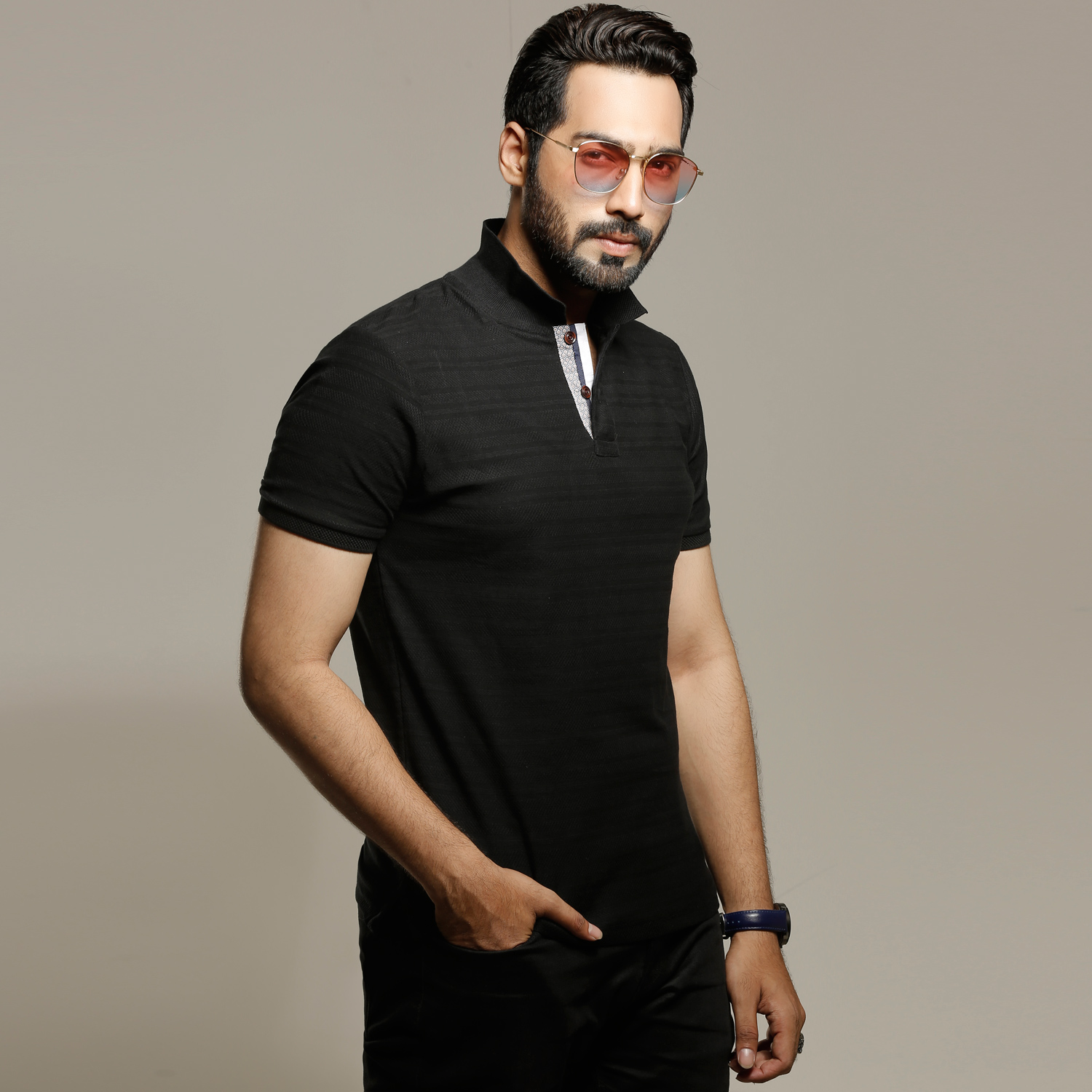 black plain polo t shirt
