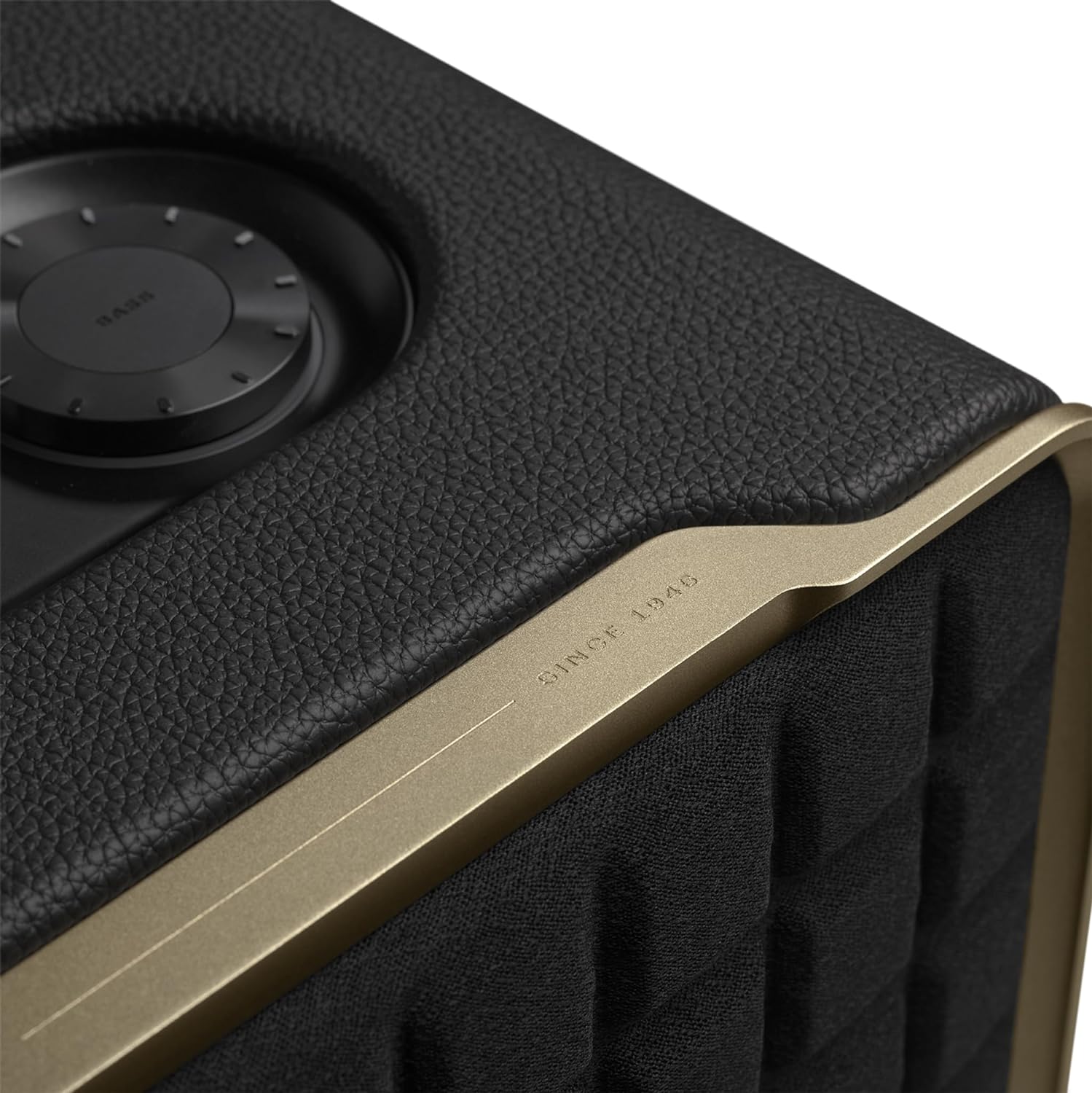 JBL Authentics 200 Smart Bluetooth Home Speaker with Wi-Fi & Google Voice Assistants. 
