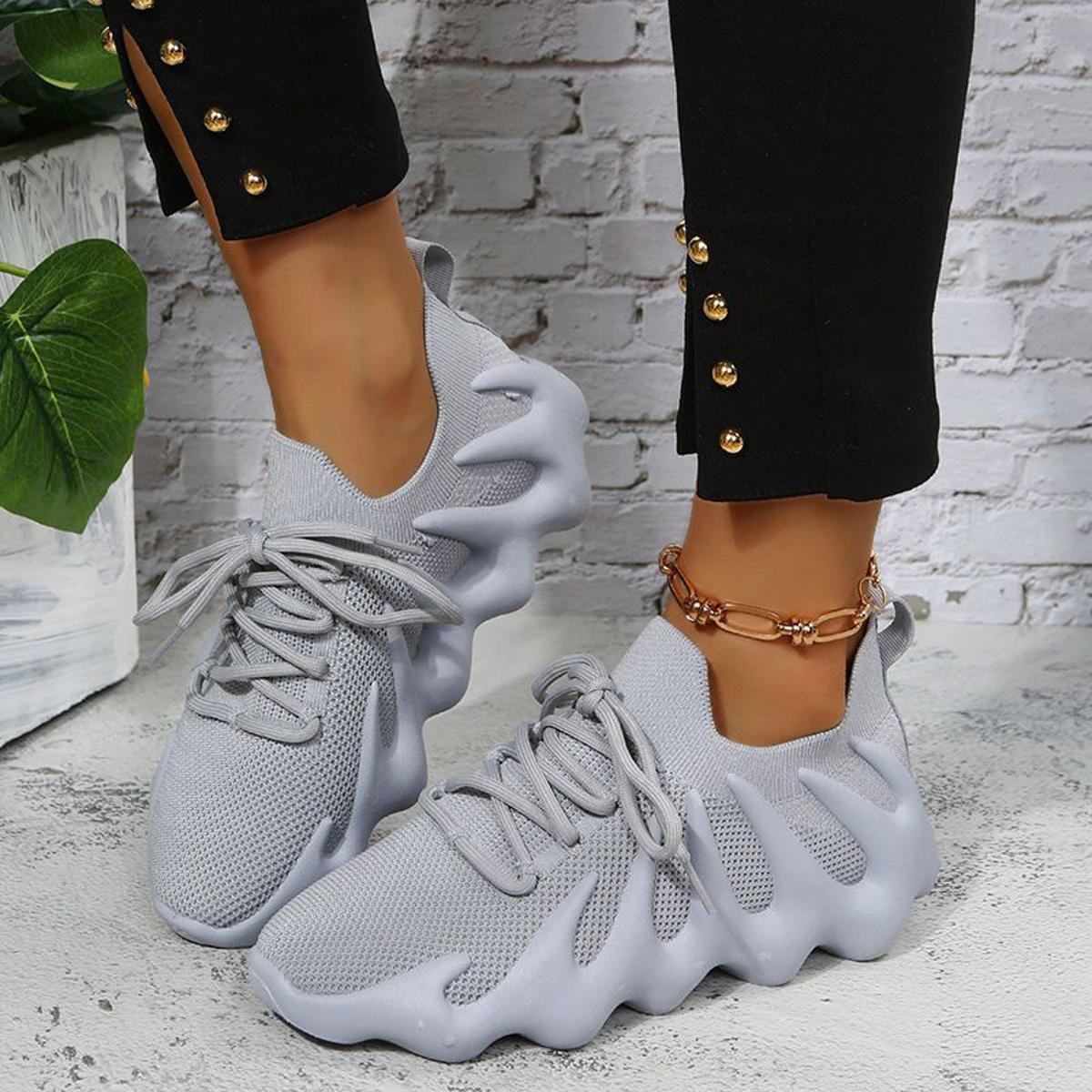 Popular Volcano Shoes Couple Octopus Flying Woven Pumps2023Spring and Summer All-Match Soft Bottom Breathable Sneakers