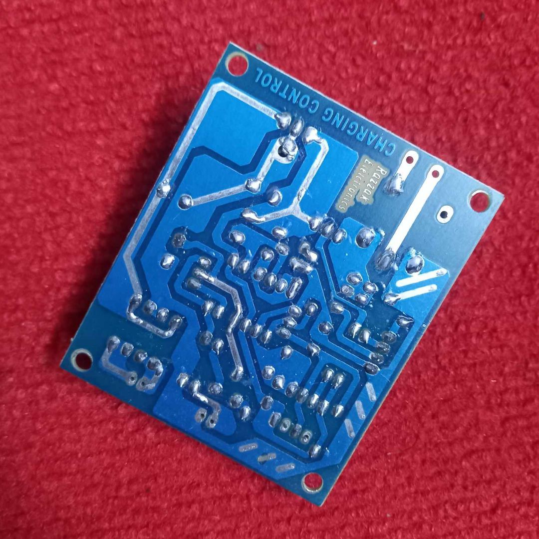 SINGLE Relay 18V Battery Charging Control Circuit With Adjustable VR Pot Switch Battery Charging. 