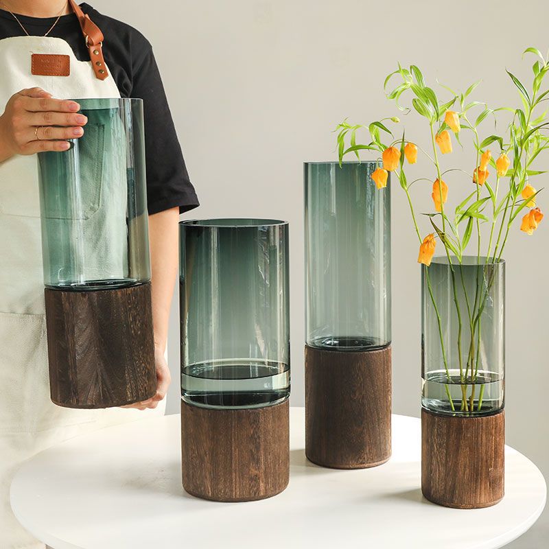 Creative Simple Wooden Pallet Glass Vase Contorted Willow Primary Color Decoration Aquatic Flowers Rose Flower Arrangement in Living Room and Dining Table Decoration. 