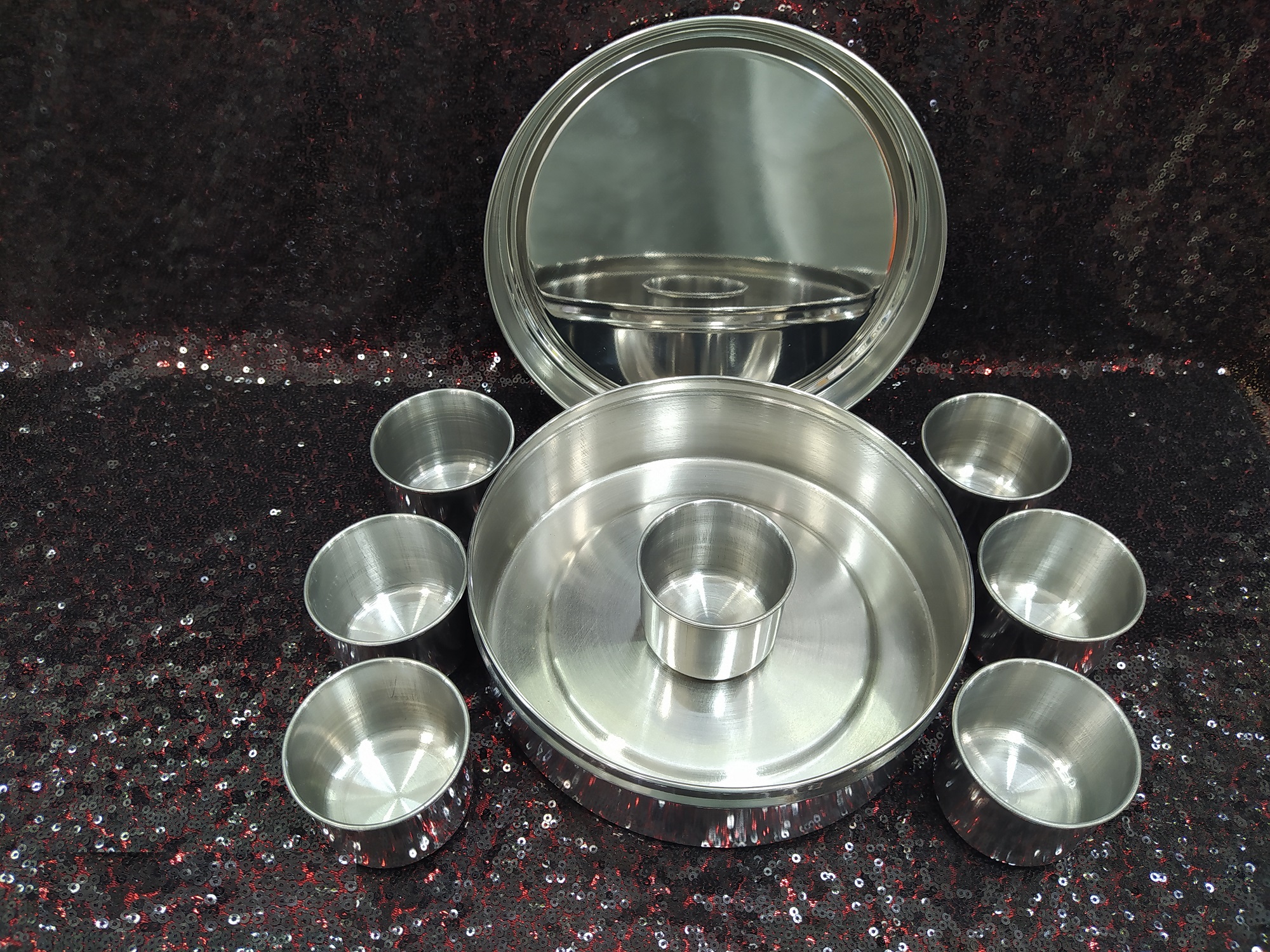 8 Piece Stainless Steel Spice Jar Set with Rotating Carousel Stand. 