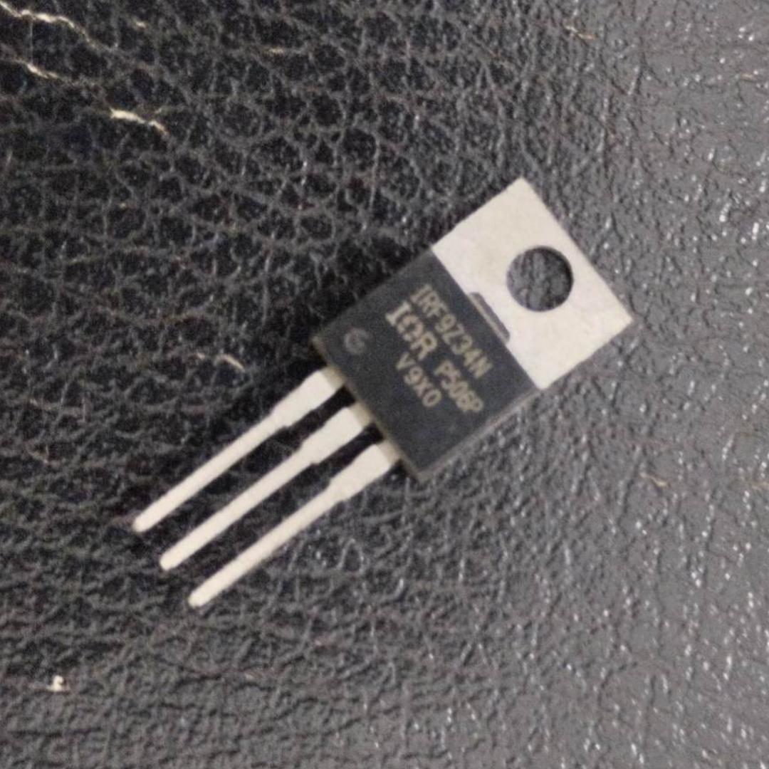 IRF9Z34NPBF IRF9Z34N IRF9Z34 55V 19A 56W TO-220 MOS FET Transistor P-Channel Power MOSFET 3 Pin Leads. 